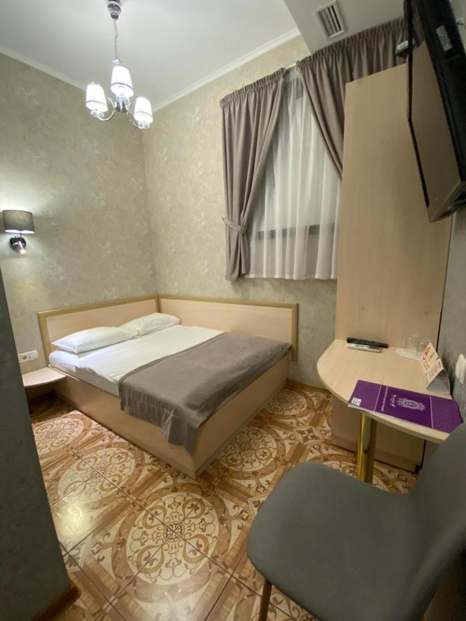 Grand Christer Hotel Kiev Exterior foto