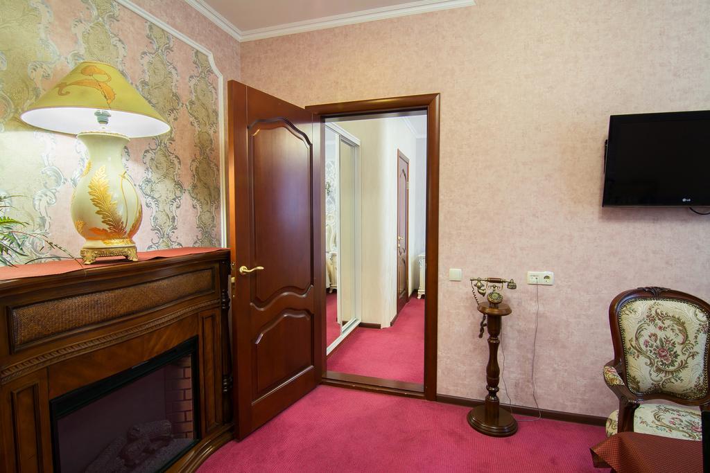 Grand Christer Hotel Kiev Exterior foto